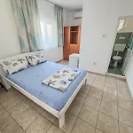 Casa Selena 3*