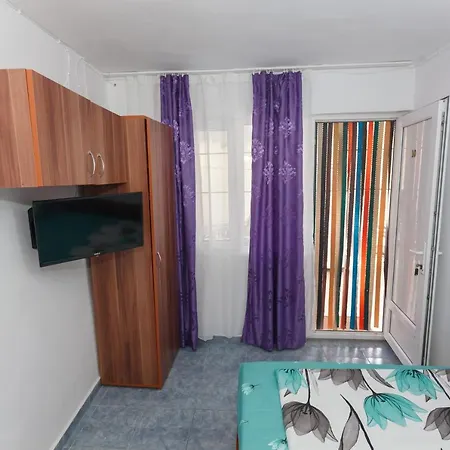 招待所 Casa Selena 3*